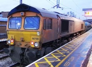 Cab Ride GBRF75: Sandite Train 6 - London Fields to Willesden Railnet & Return (80-mins)